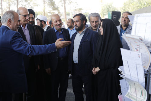 افتتاح نمایشگاه دفاع مقدس در شیراز