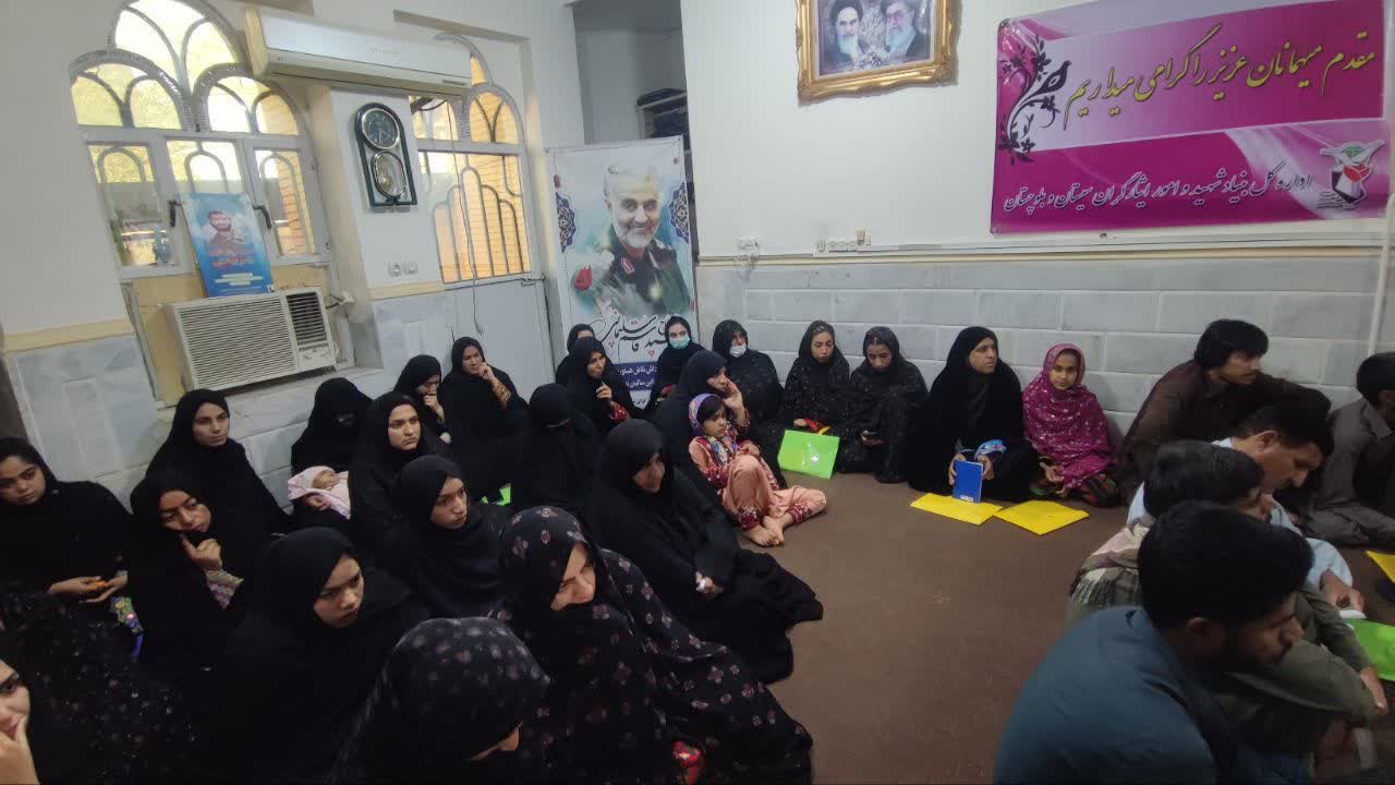 برگزاری مراسم توجیهی و آموزشی افراد بیکار خانواده های معظم شاهد و ایثارگر شهرستان ایرانشهر