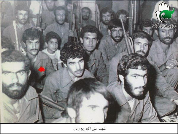 پزشکی که درمانگر جسم و روح رزمندگان بود / مروری بر زندگی نامه پزشک شهيد علي اکبر پيرويان + دستخط پزشکی که درمانگر جسم و روح رزمندگان بود / مروری بر زندگی نامه پزشک شهيد علي اکبر پيرويان + دستخط