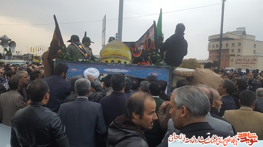 تصاویر استقبال از پیکر سومین شهید مدافع حرم زنجان تصاویر استقبال از پیکر سومین شهید مدافع حرم زنجان