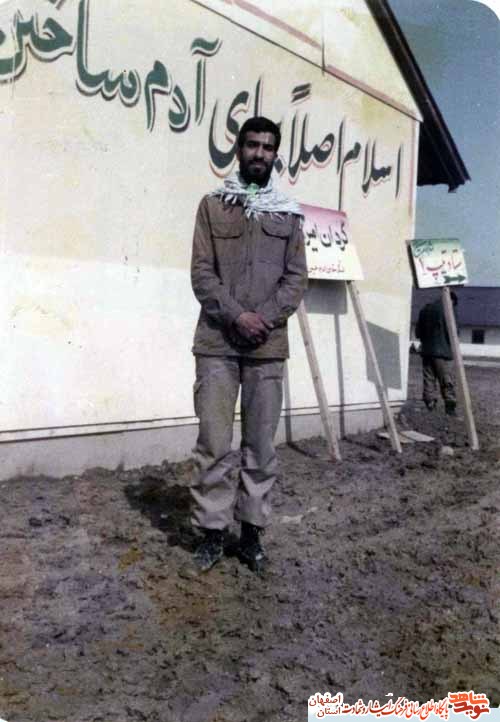 حاج خانم فاطمه اسماعیلی مادر شهید معززسید مجتبی تربتیان به فرزند شهیدش پیوست حاج خانم فاطمه اسماعیلی مادر شهید معززسید مجتبی تربتیان به فرزند شهیدش پیوست