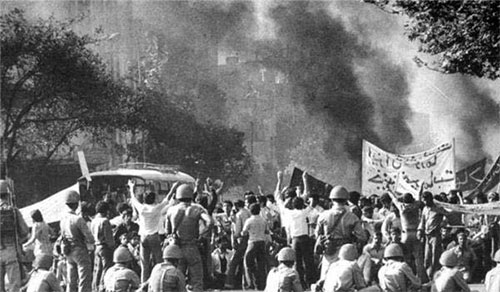 سرکوب و دستگیری وسیع پس از قیام 15 خرداد سرکوب و دستگیری وسیع پس از قیام 15 خرداد