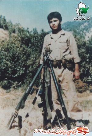 براى انقلاب هم بايد خون داد و شهيد شد و هجرت كرد