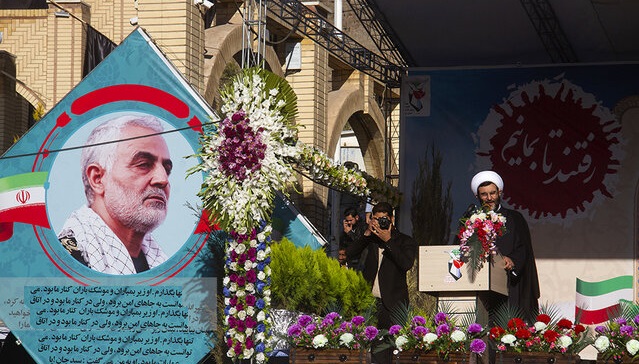 آیین میهمانی لالهها در گلزار شهدای سراسر کشور برگزار شد آیین میهمانی لالهها در گلزار شهدای سراسر کشور برگزار شد