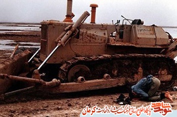 خرمشهر يكپارچه دود و آتش بود خرمشهر يكپارچه دود و آتش بود