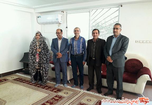دانش آموزان ایثارگر باید در امر تحصیل از خود ایثارگری نشان دهند دانش آموزان ایثارگر باید در امر تحصیل از خود ایثارگری نشان دهند