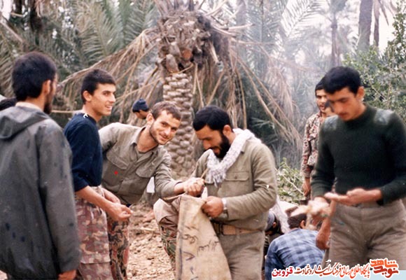 از آغاز عقبنشینی دشمنان با حضور بسیجیان در جبههها تا شهادت صحراکارنیان از آغاز عقبنشینی دشمنان با حضور بسیجیان در جبههها تا شهادت صحراکارنیان