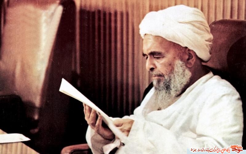 کلیپ / مروری بر زندگی شهید محراب کلیپ / مروری بر زندگی شهید محراب
