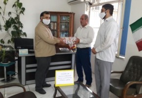 تقدیر یک نویسنده حوزه ایثار و شهادت در گنبدکاووس تقدیر یک نویسنده حوزه ایثار و شهادت در گنبدکاووس