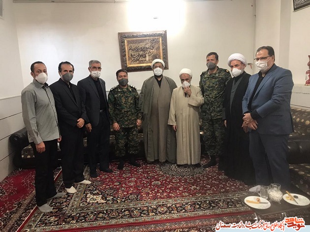 دیدار مسئولین سمنان با خانواده معظم شهید ترور 