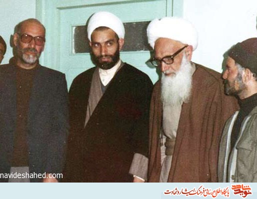 شهید آیتالله اشرفی اصفهانی در قامت یک «پدر» شهید آیتالله اشرفی اصفهانی در قامت یک «پدر»