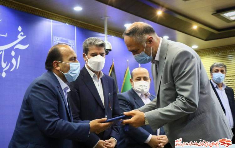 تجلیل از اداره کل بنیاد شهید و امور ایثارگران آذربایجان غربی به عنوان دستگاه برتر تجلیل از اداره کل بنیاد شهید و امور ایثارگران آذربایجان غربی به عنوان دستگاه برتر