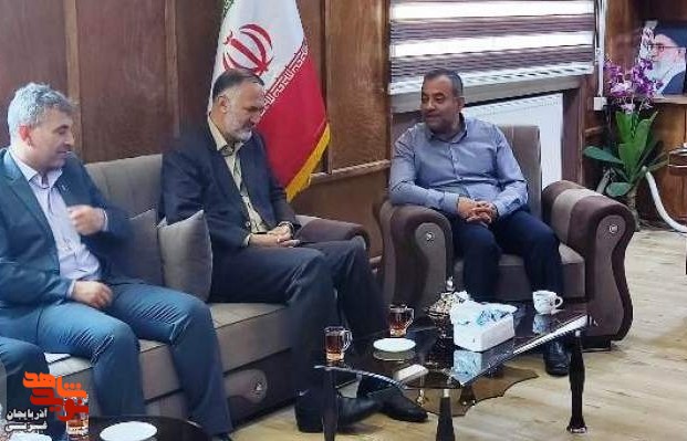 هر چه این نظام و انقلاب دارد به برکت خون شهدا است هر چه این نظام و انقلاب دارد به برکت خون شهدا است
