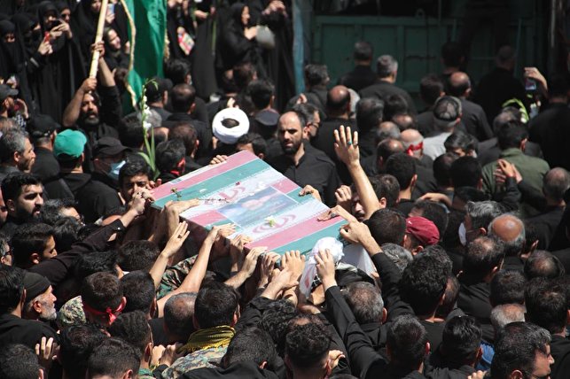 گزارش تصویری/ تشییع و خاکسپاری پیکر شهید مدافع حرم عباس آسمیه