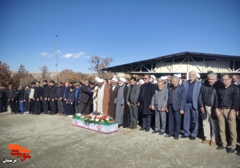 پیکر پدر شهیدان «علی و محمدولی صادقی» در ازنا تشییع شد