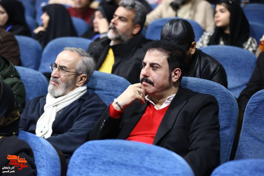 آیین اختتامیه دومین جشنواره ملی فیلم و فیلمنامه «ایثار» در تبریز به روایت تصویر آیین اختتامیه دومین جشنواره ملی فیلم و فیلمنامه «ایثار» در تبریز به روایت تصویر