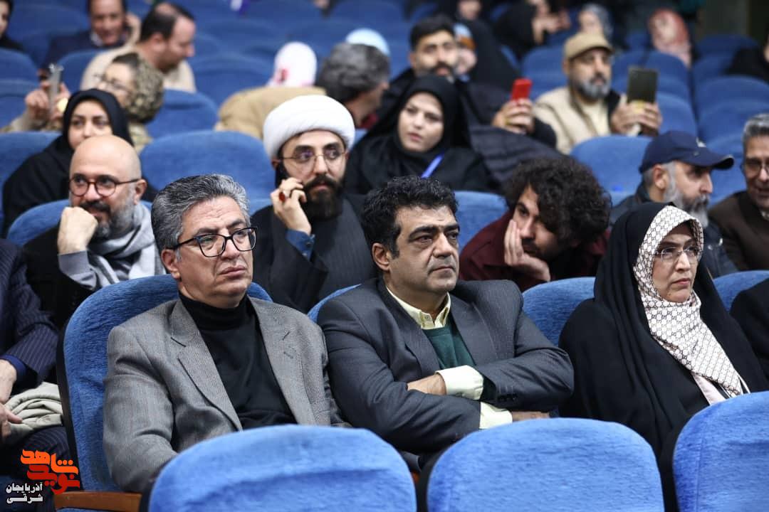 آیین اختتامیه دومین جشنواره ملی فیلم و فیلمنامه «ایثار» در تبریز به روایت تصویر آیین اختتامیه دومین جشنواره ملی فیلم و فیلمنامه «ایثار» در تبریز به روایت تصویر