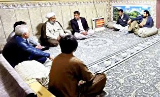 تجلیل از خانواده شهید «عبدالنبی عمرزهی» در ایرانشهر