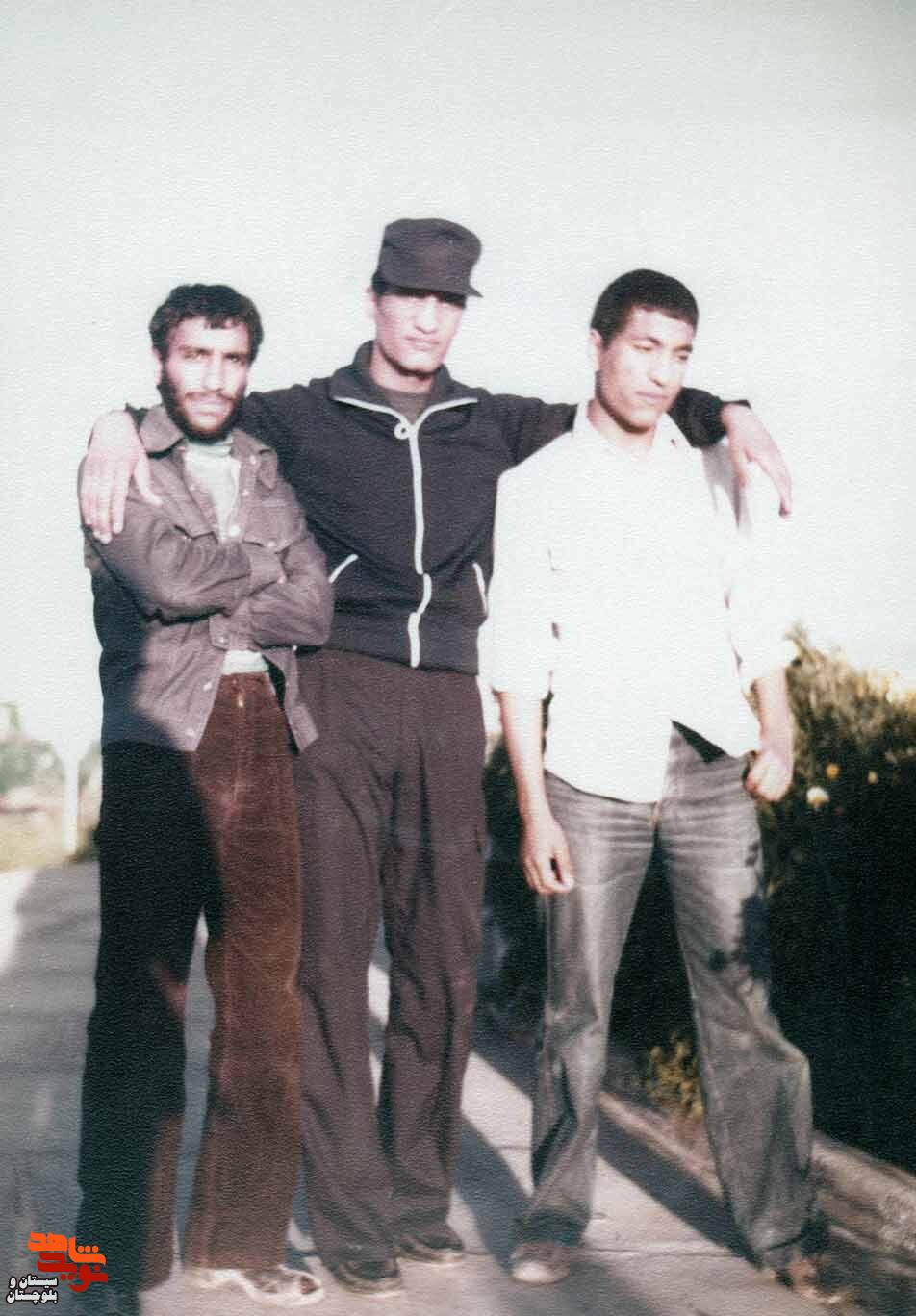 آلبوم تصاویر شهید«محمودرضا شیخ ویسی» منتشر شد