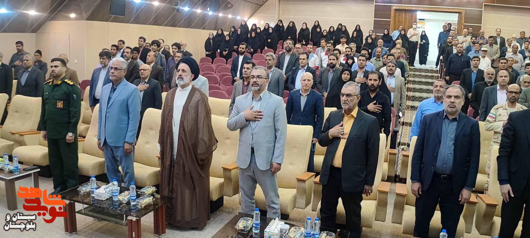 یکی از مهم‌ترین رموز ماندگاری نظام مقدس جمهوری اسلامی زنده نگه داشتن یاد و خاطره شهداست