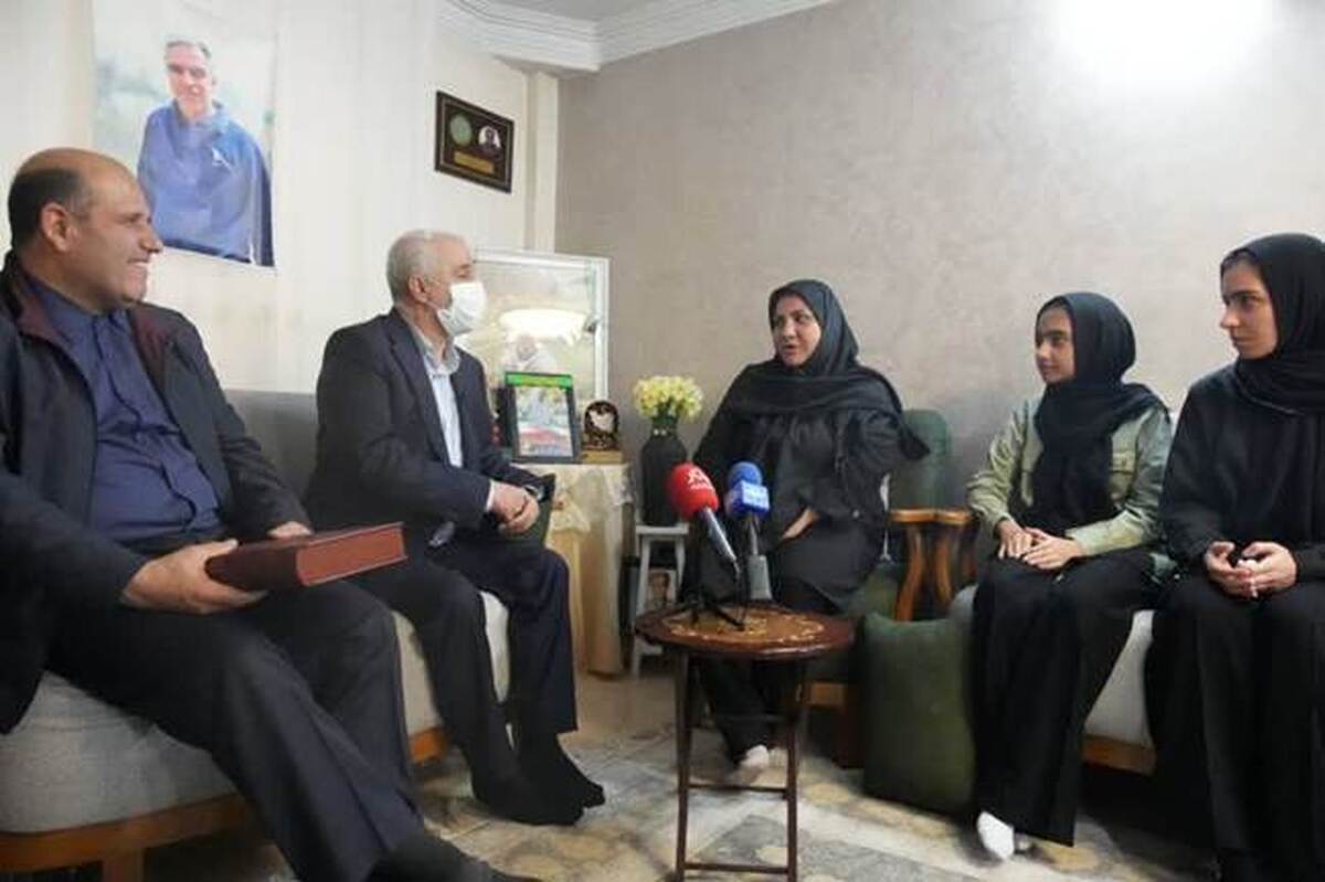 منش و سبک زندگی شهدا را باید به نسل‌های آینده منتقل کرد/ دایرةالمعارف شهدای جنگ ۱۲ روزه در حال تدوین است