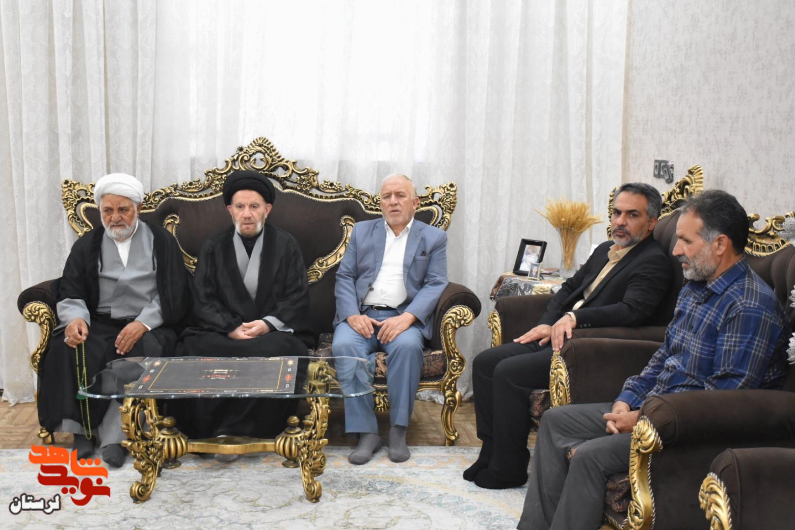 یادواره خانگی شهید والامقام«حمیدرضا ولی محمودوند» برگزار شد یادواره خانگی شهید والامقام«حمیدرضا ولی محمودوند» برگزار شد
