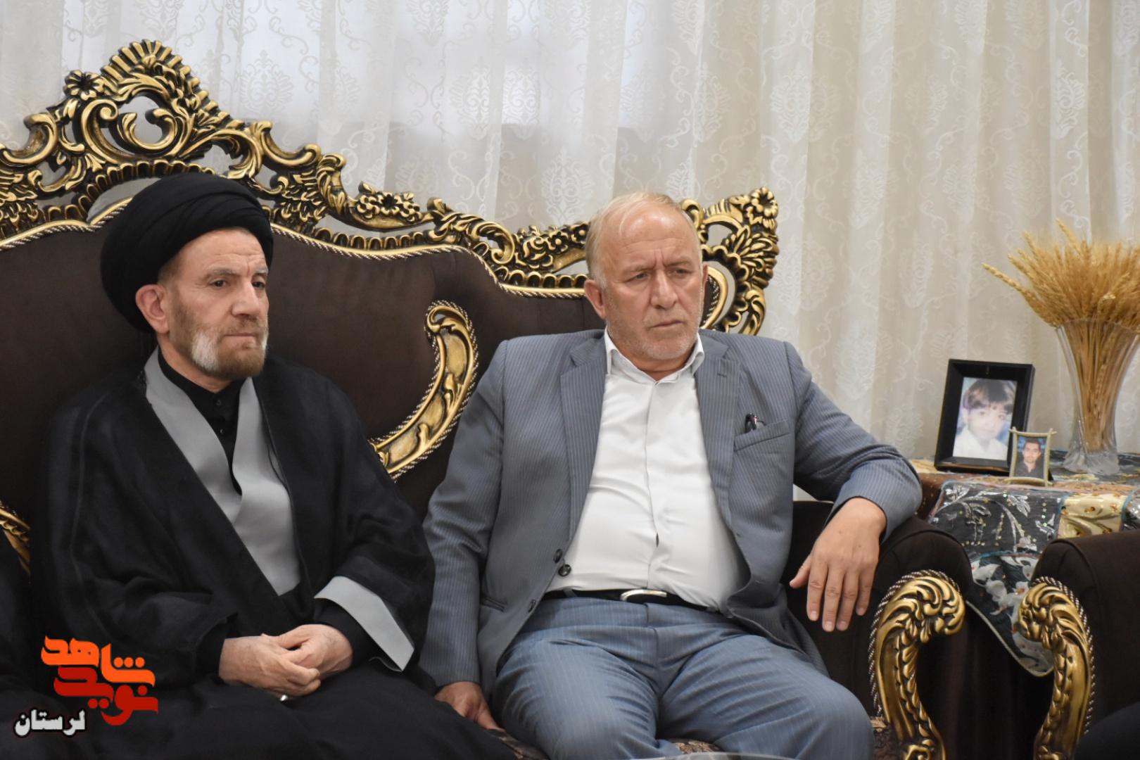 یادواره خانگی شهید والامقام«حمیدرضا ولی محمودوند» برگزار شد یادواره خانگی شهید والامقام«حمیدرضا ولی محمودوند» برگزار شد