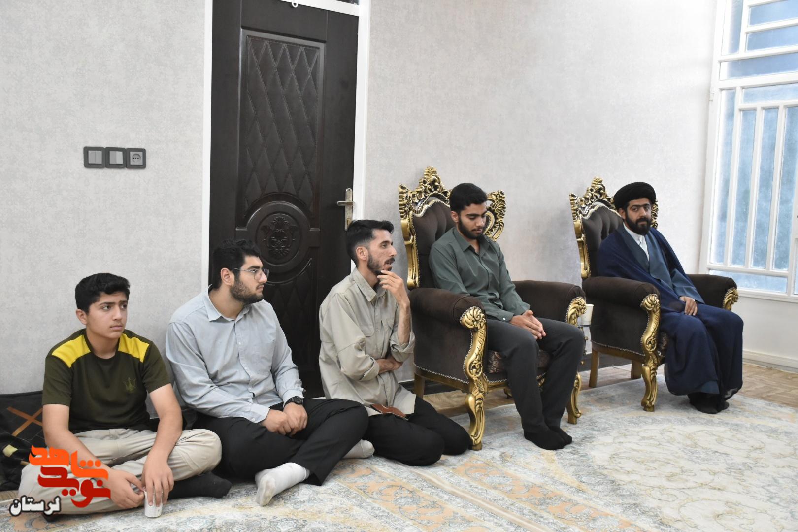 یادواره خانگی شهید والامقام«حمیدرضا ولی محمودوند» برگزار شد یادواره خانگی شهید والامقام«حمیدرضا ولی محمودوند» برگزار شد
