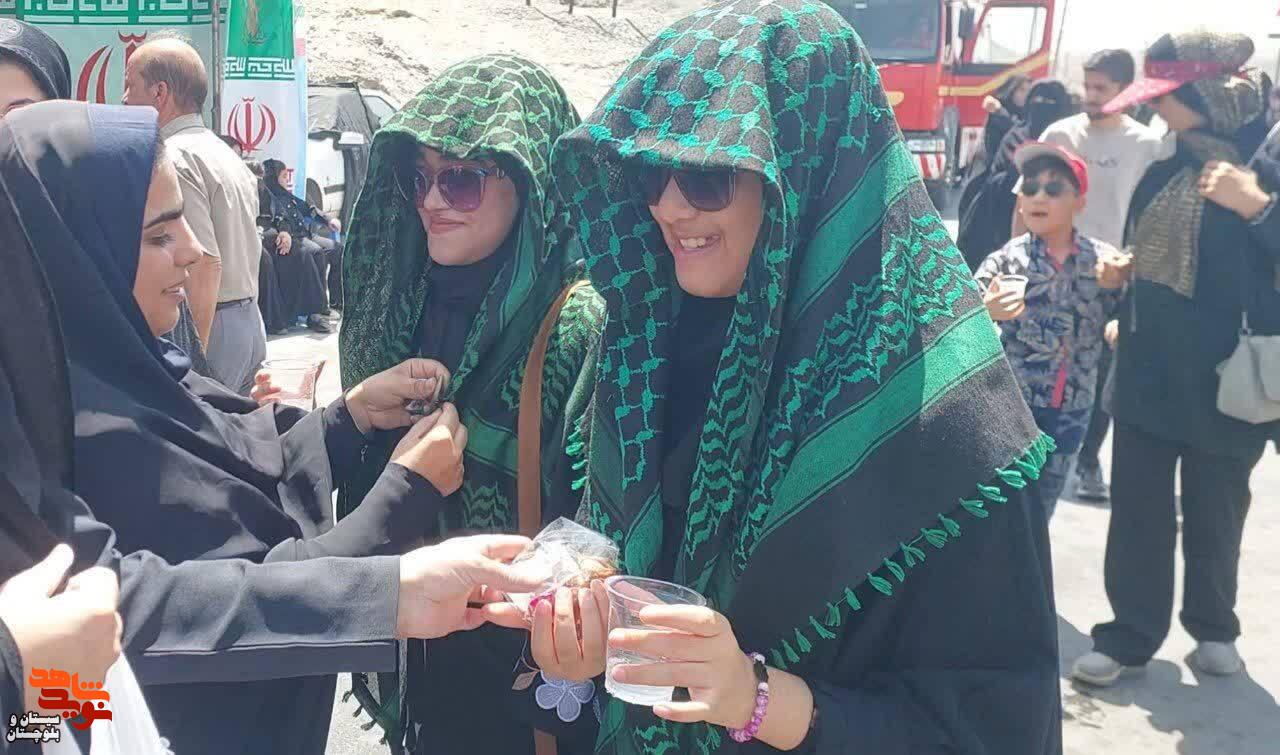 موکب«سلام شهید» زاهدان به جاماندگان اربعین حسینی خدمات‌رسانی کرد