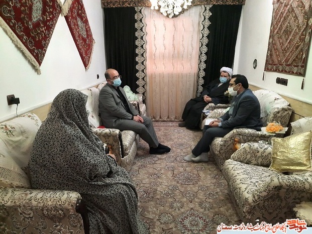 دیدار با مادر گرامی شهید والامقام محمد مستخدمینحسینی در سالروز وفات حضرت امالبنین (س)- مهدیشهر، هشتم بهمن ۱۳۹۹