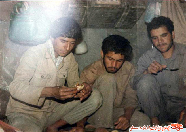 نفر اول از چپ شهید محمد ایمنی