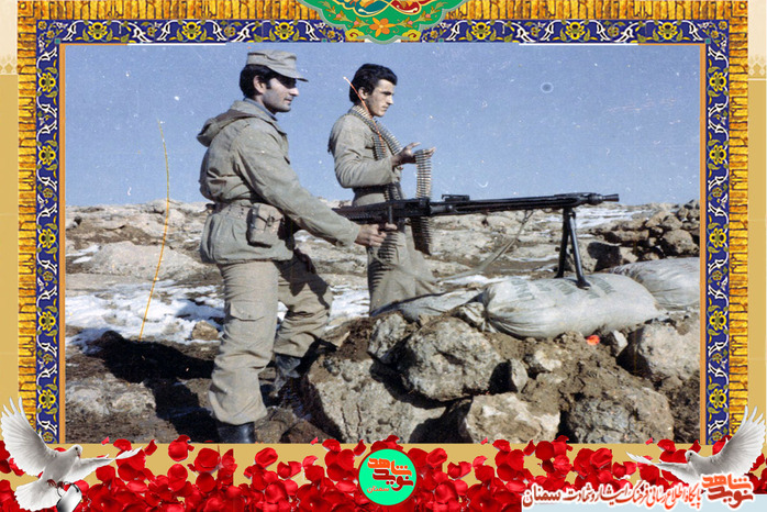 نفر سمت راست شهید داود آبیار