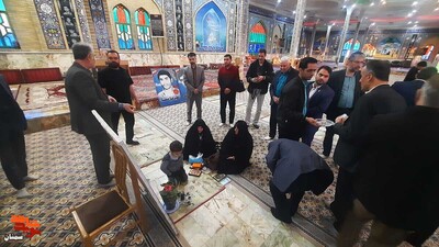 زیارت دورهای جمعی از مروجان فرهنگ ایثار و شهادت- بیست و چهارم اسفندماه ۱۴۰۲ گلزار شهدای شهرستان سرخه