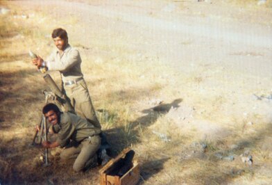 ایستاده: مرتضی سلیمی - نشسته: احد گرامی